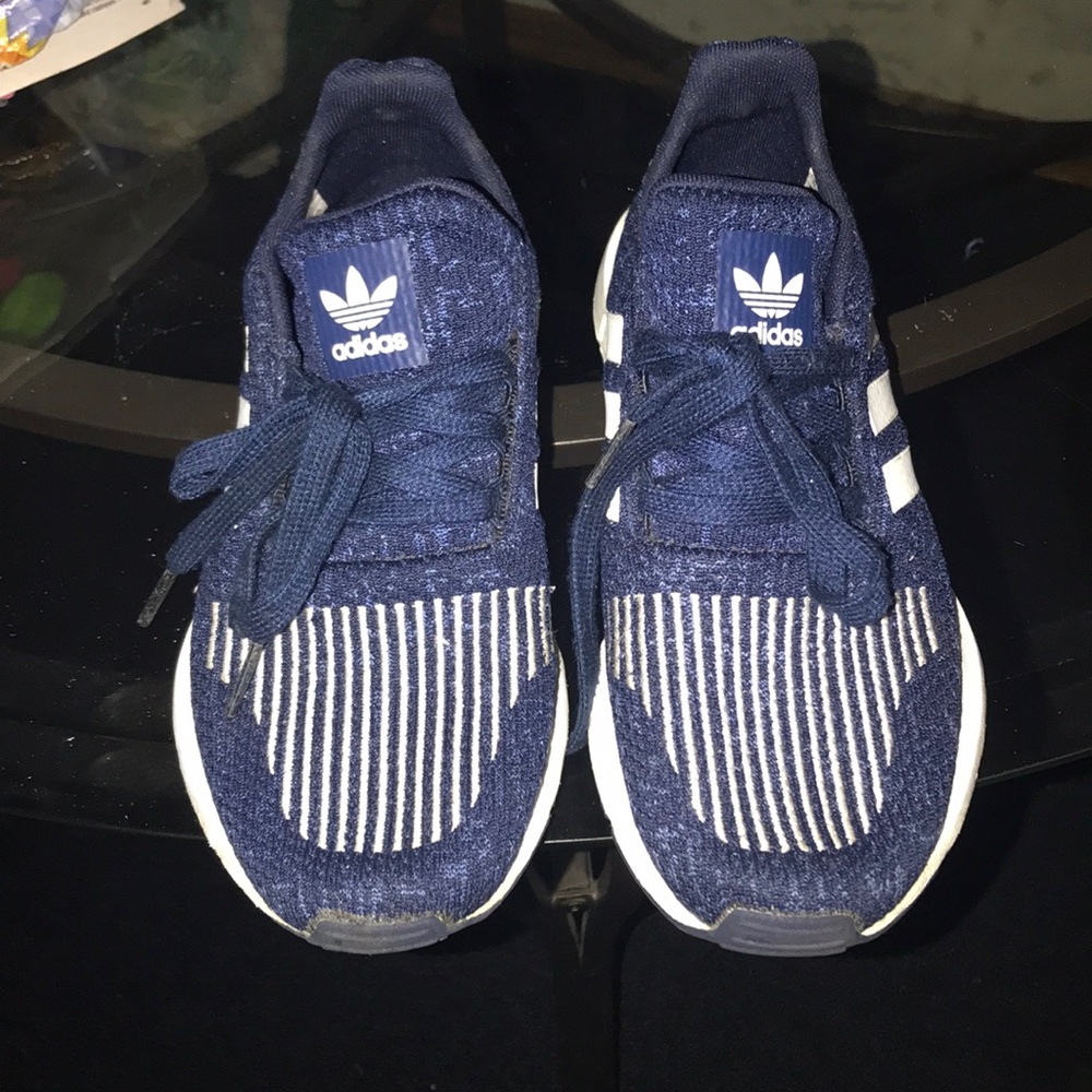 Youth Boy Adidas running sneakers